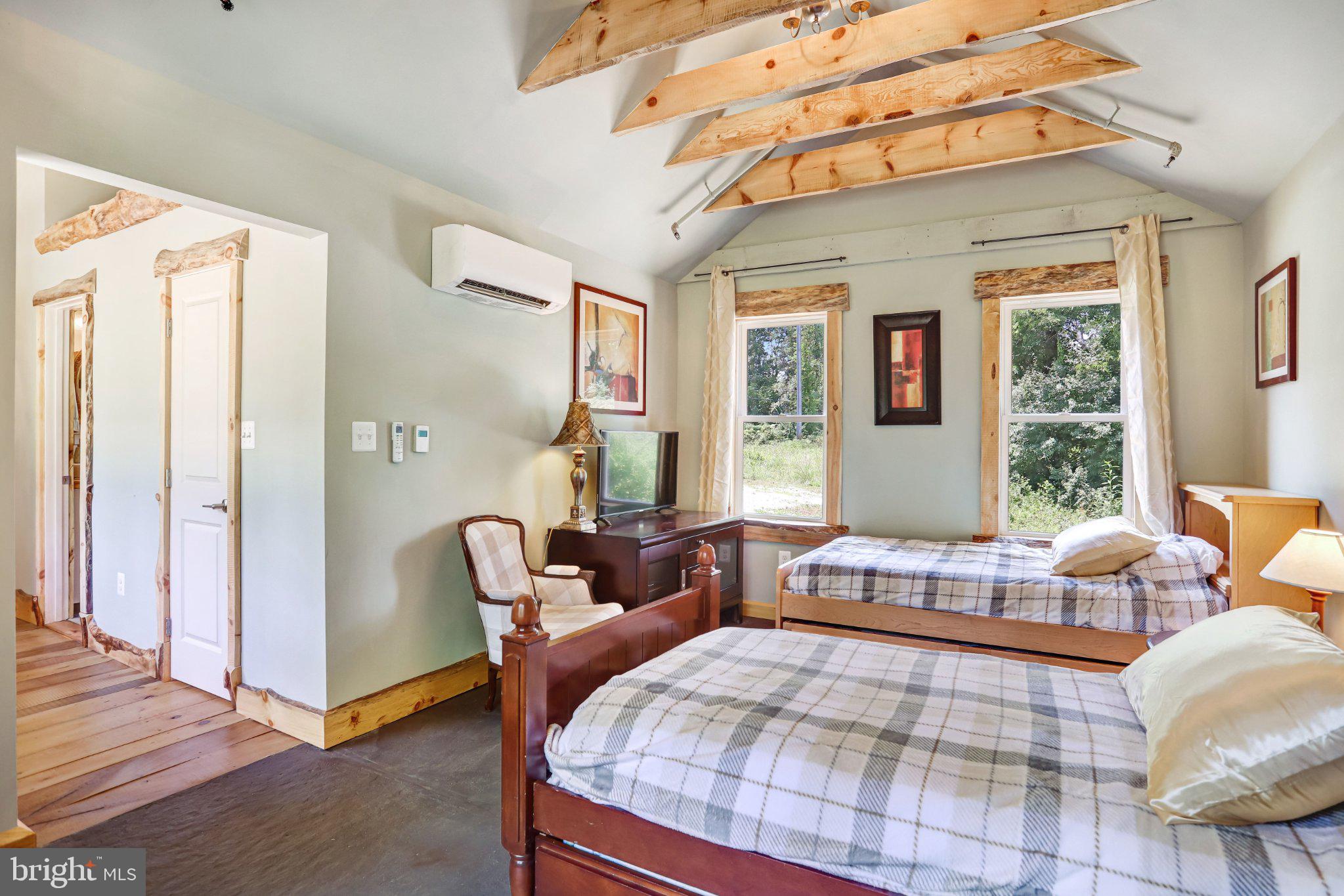 14915 Mount Nebo Road Poolesville, MD 20837 - Photo 23 of 38 Cozy retreat with natural light.