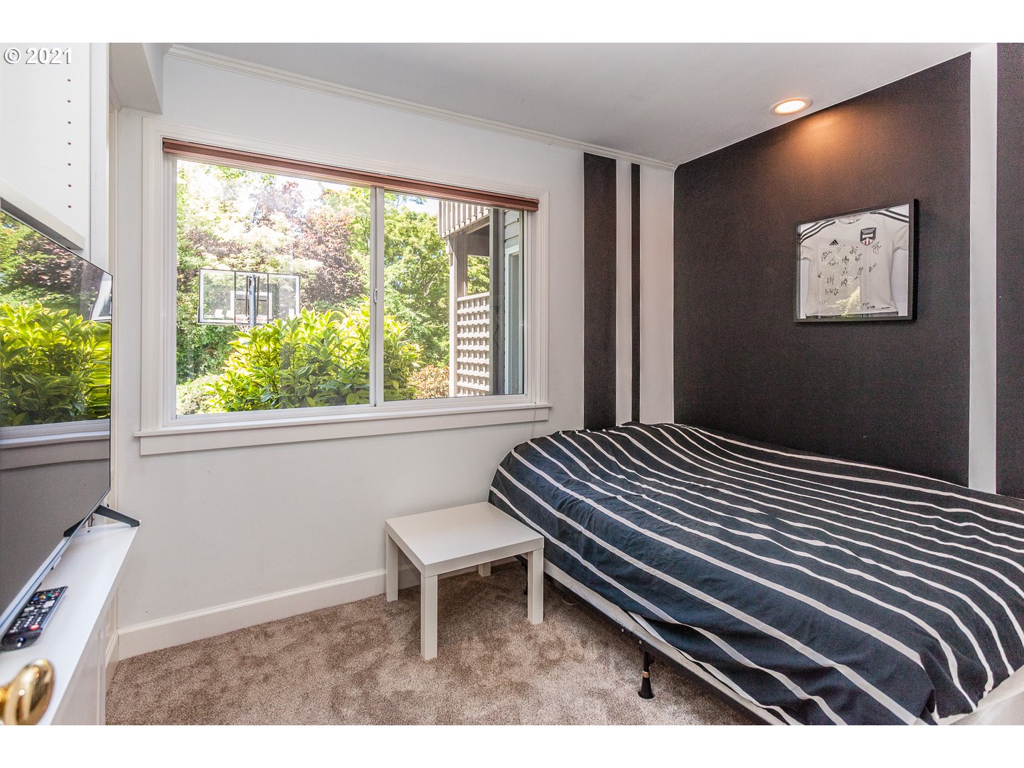 10008 Southwest Quail Post Road Portland, OR 97219 - Photo 23 of 31 Gallery Image 23