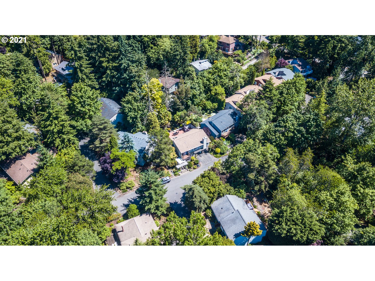 10008 Southwest Quail Post Road Portland, OR 97219 - Photo 30 of 31 Gallery Image 30