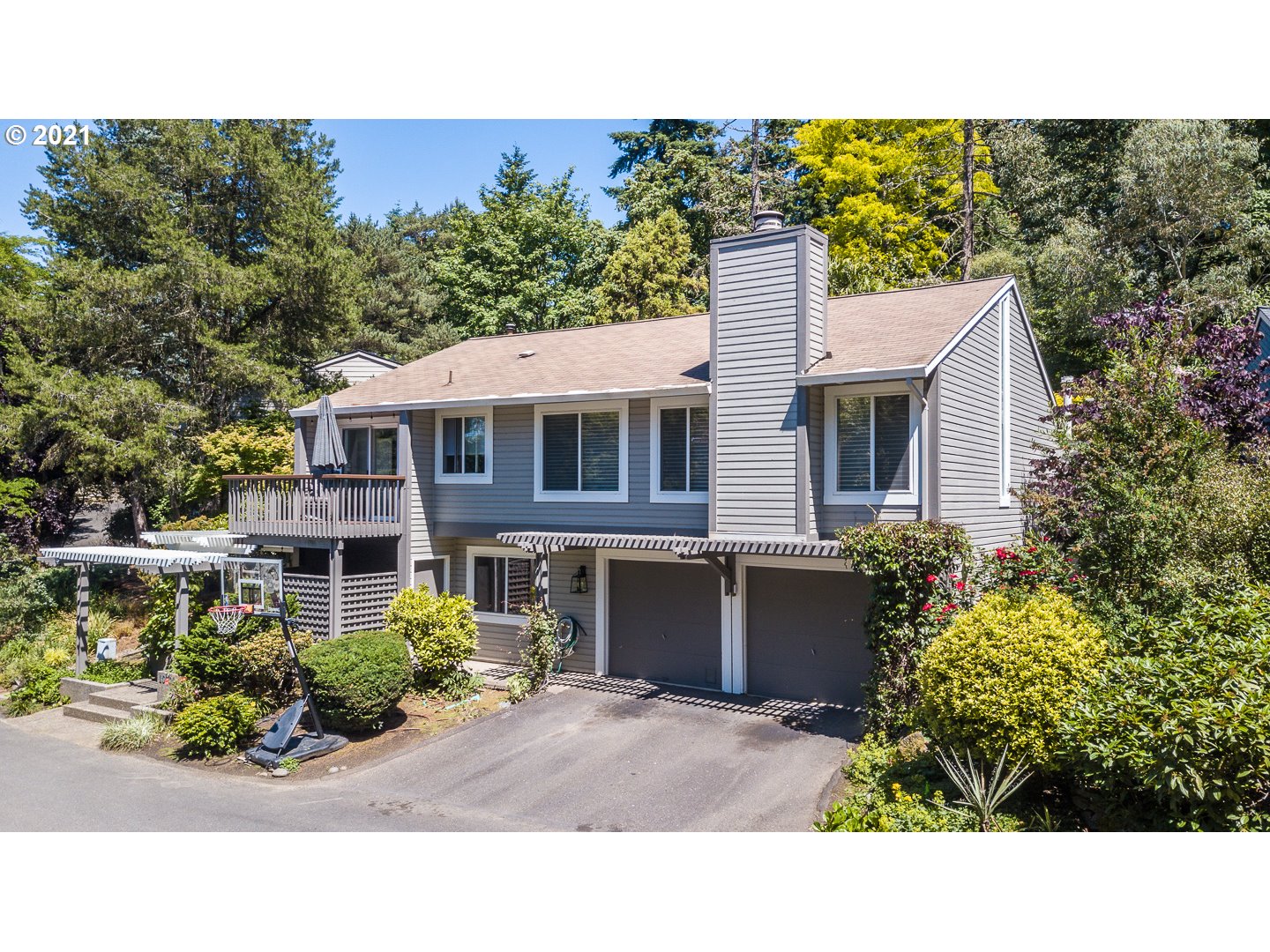 10008 Southwest Quail Post Road Portland, OR 97219 - Photo 31 of 31 Gallery Image 31