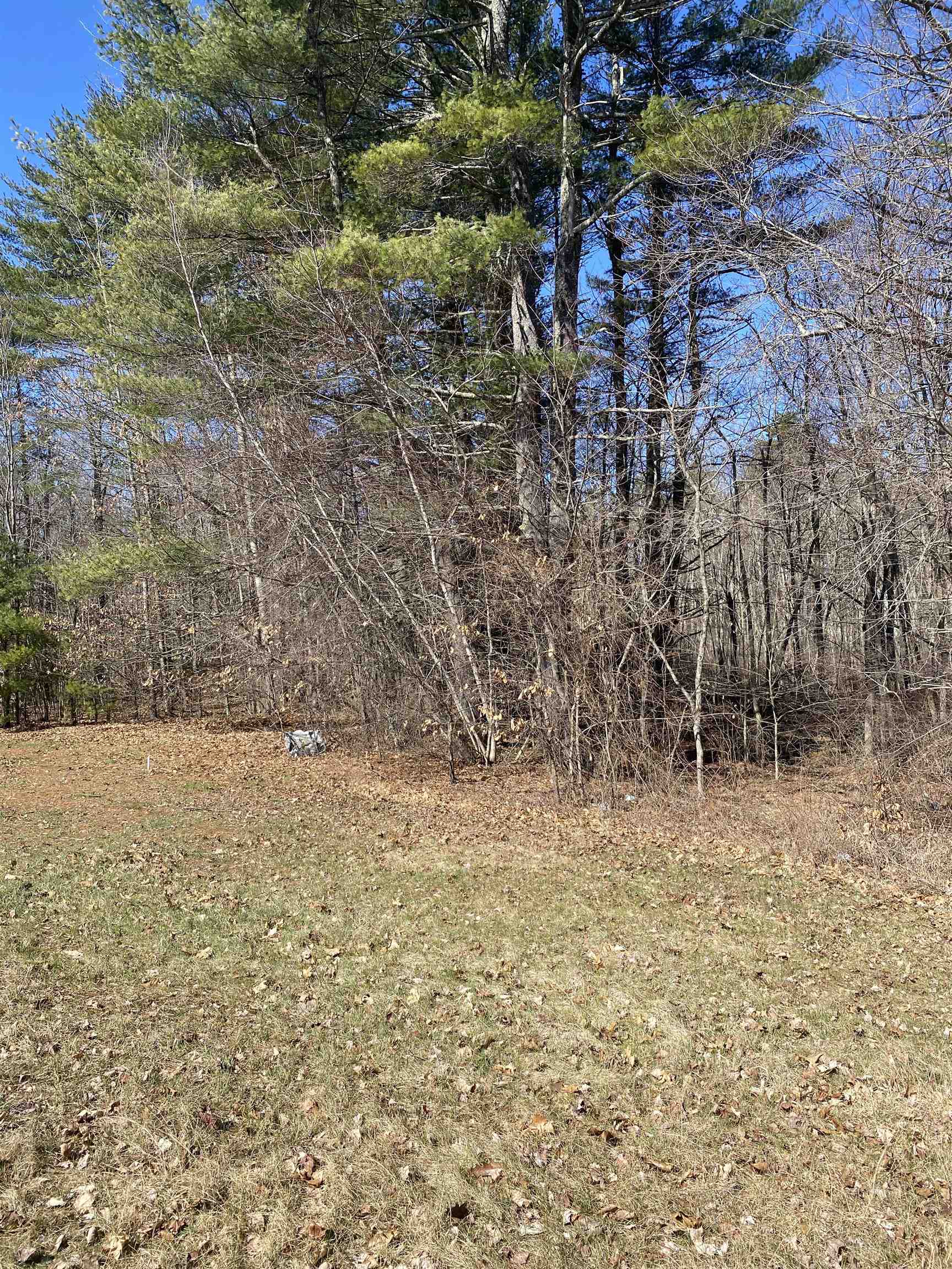 91 Fremont Road Raymond, NH 03077 - Photo 4 of 11