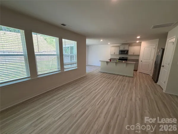 $2,200 | 1013 20th Avenue Loop Southeast, Newton, NC 28658