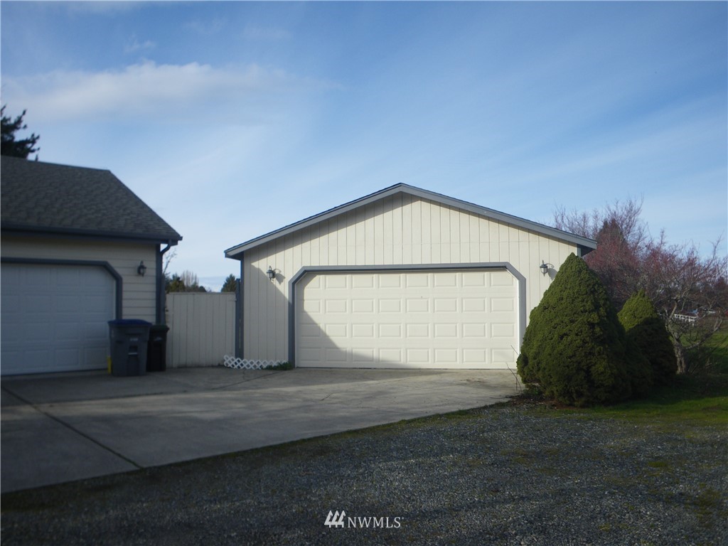 330 Stone Road Sequim, WA 98382 - Photo 4 of 23 Gallery Image 4