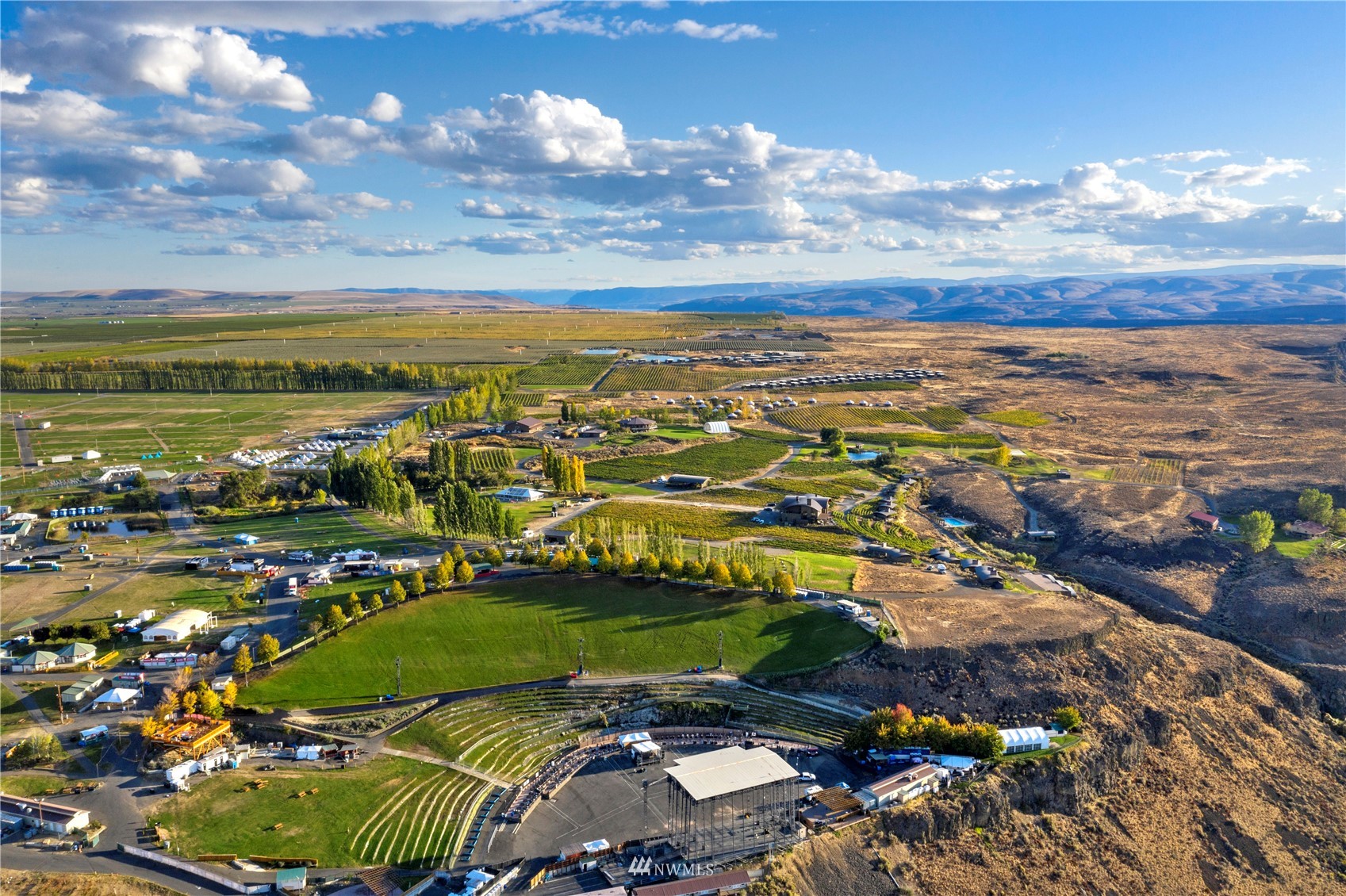 23732 Northwest Cliffe Pointe Road, Unit 1D Quincy, WA 98848 - Photo 17 of 18 a view of a city