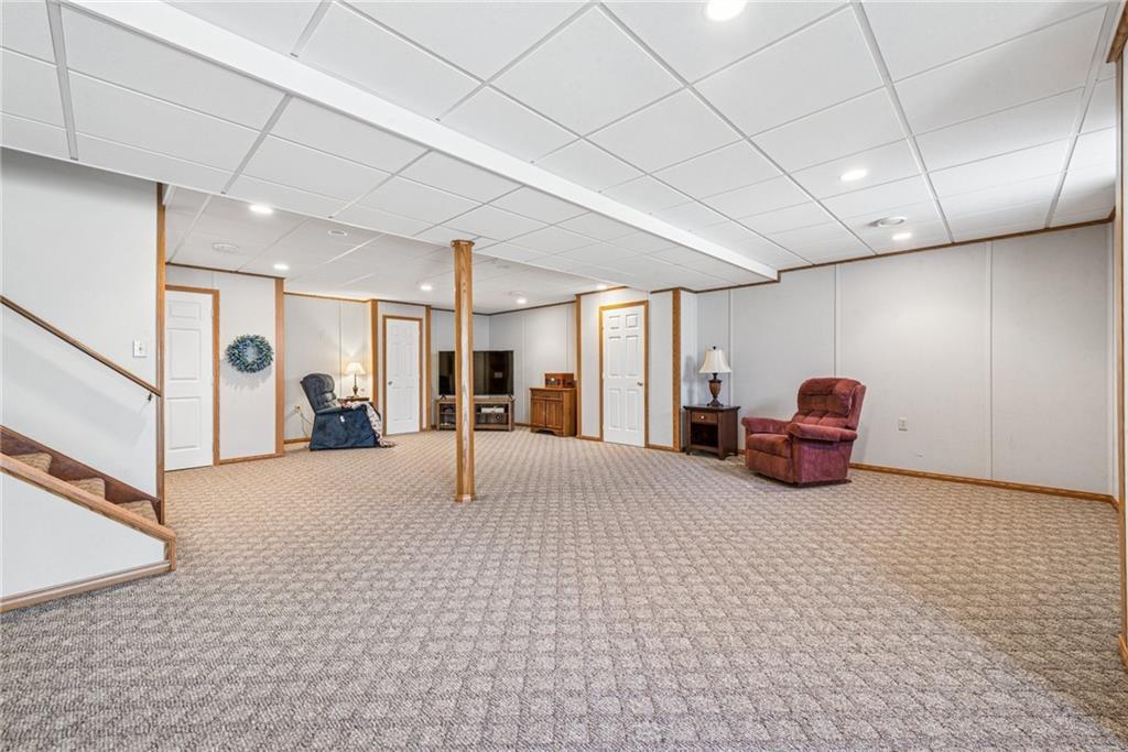 6537 Ten Point Circle Trafford, PA 15085 - Photo 23 of 35