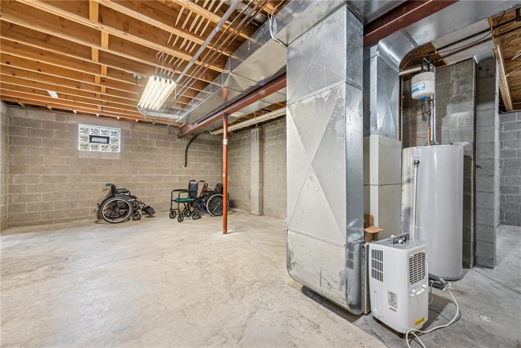 6537 Ten Point Circle Trafford, PA 15085 - Photo 26 of 35