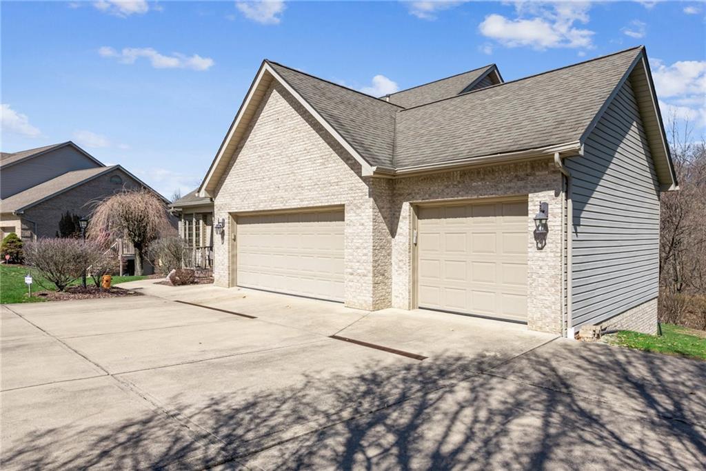 6537 Ten Point Circle Trafford, PA 15085 - Photo 32 of 35