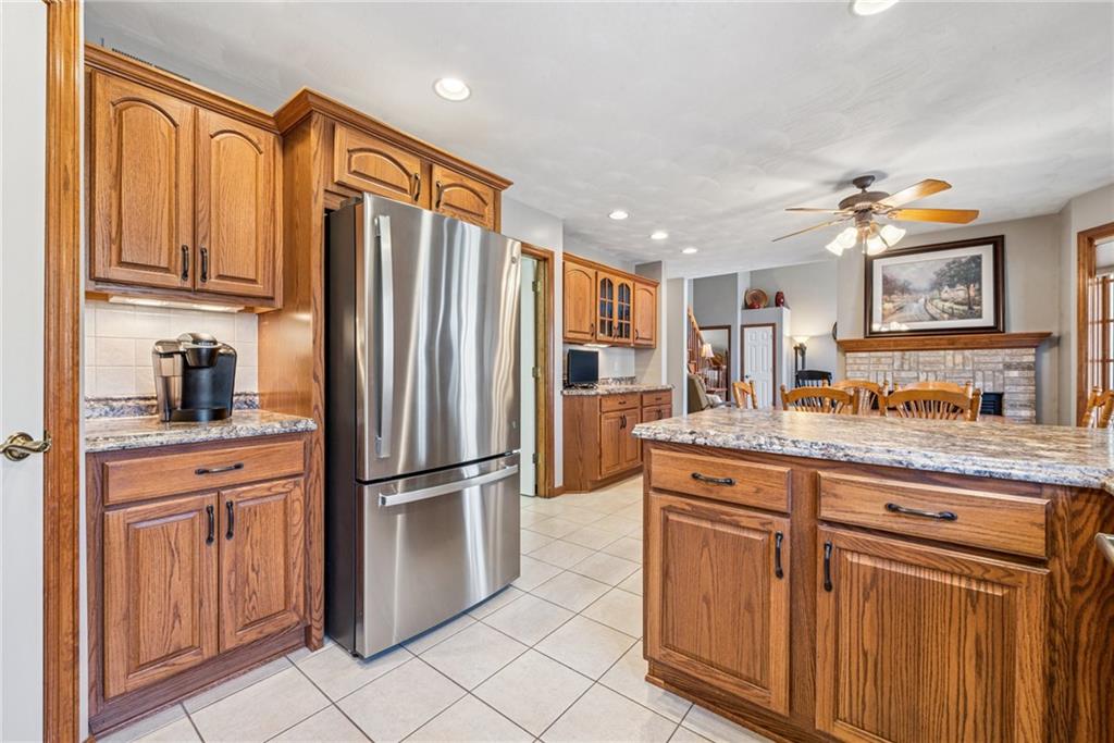 6537 Ten Point Circle Trafford, PA 15085 - Photo 8 of 35