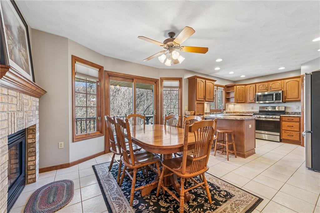 6537 Ten Point Circle Trafford, PA 15085 - Photo 10 of 35