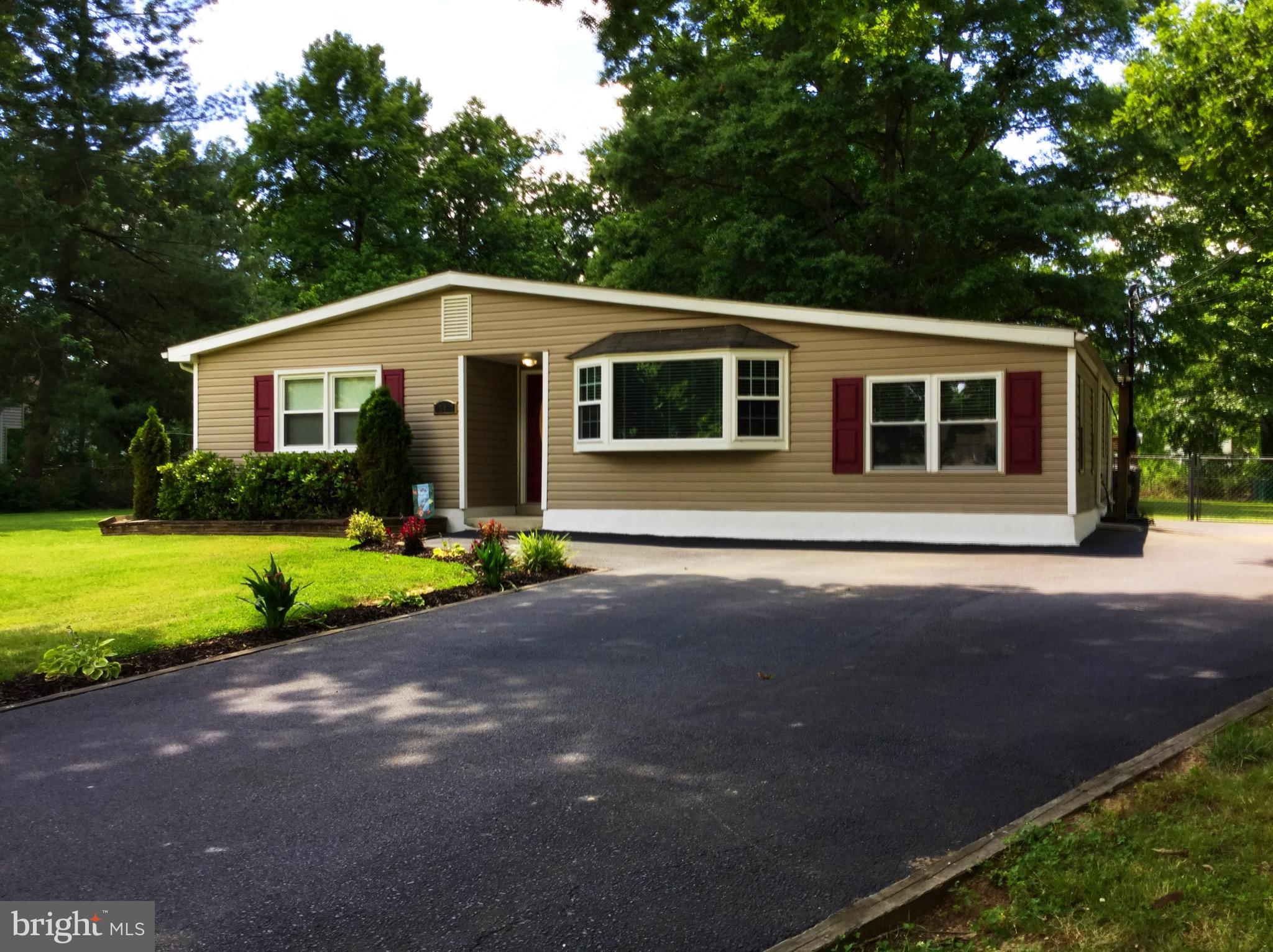 15417 Maple Drive Accokeek, MD 20607 - Photo 1 of 24 Exterior (Front)