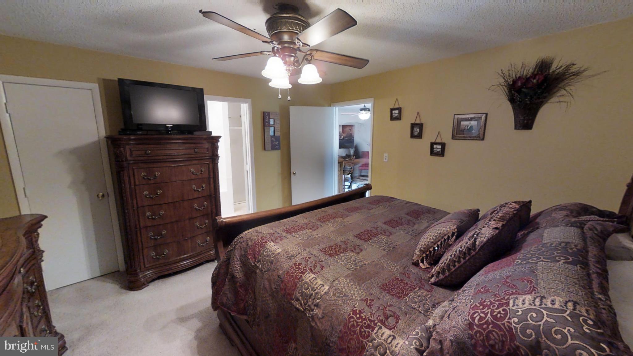 15417 Maple Drive Accokeek, MD 20607 - Photo 11 of 24 Bedroom (Master)