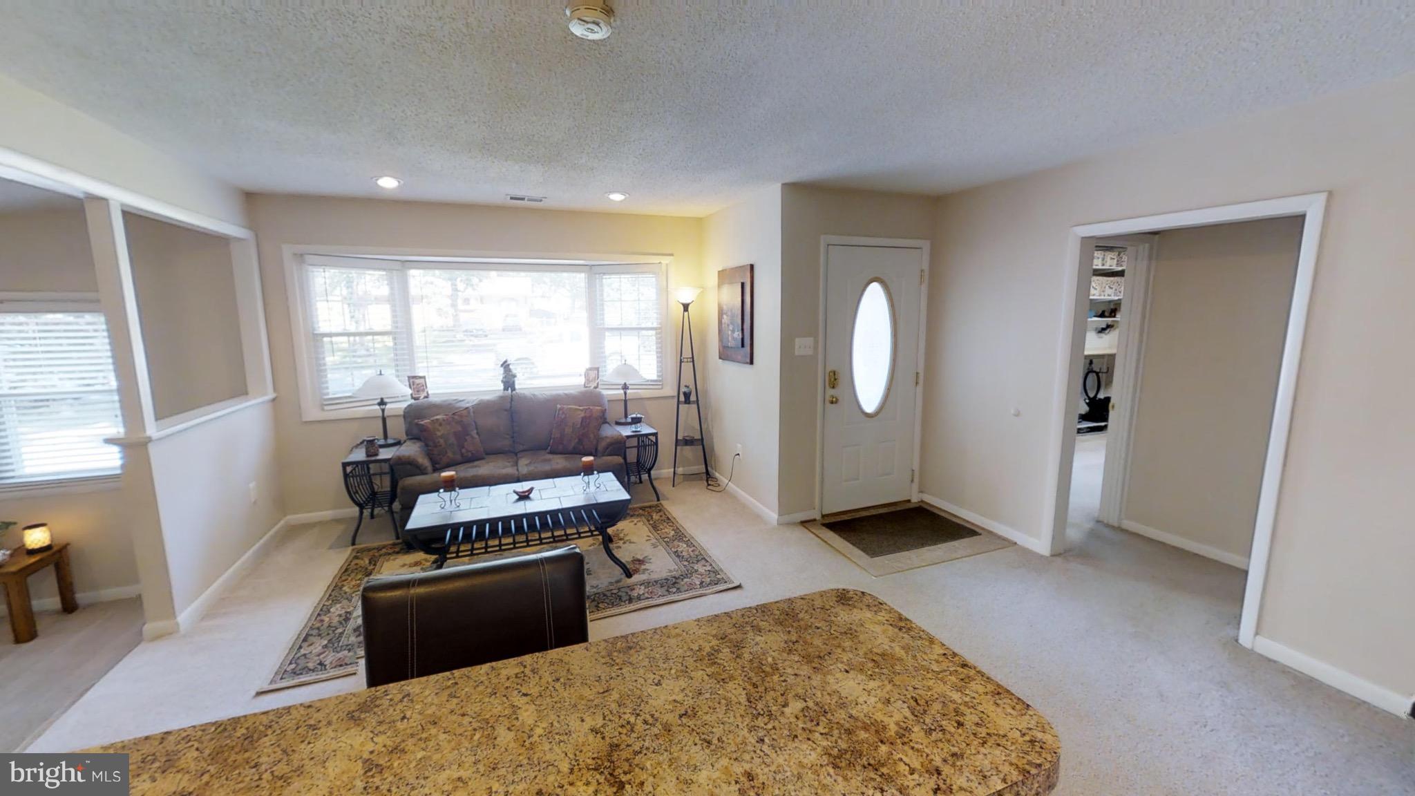 15417 Maple Drive Accokeek, MD 20607 - Photo 6 of 24 Living Room