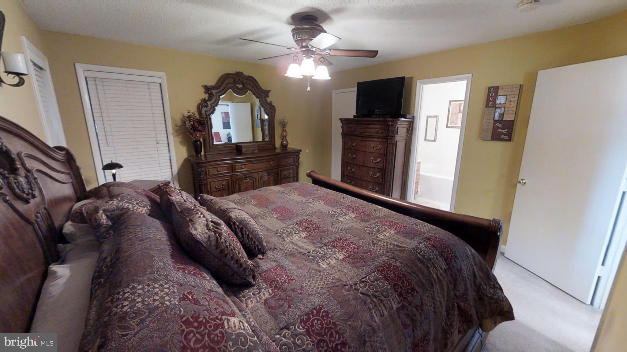 15417 Maple Drive Accokeek, MD 20607 - Photo 10 of 24 Bath (Master)