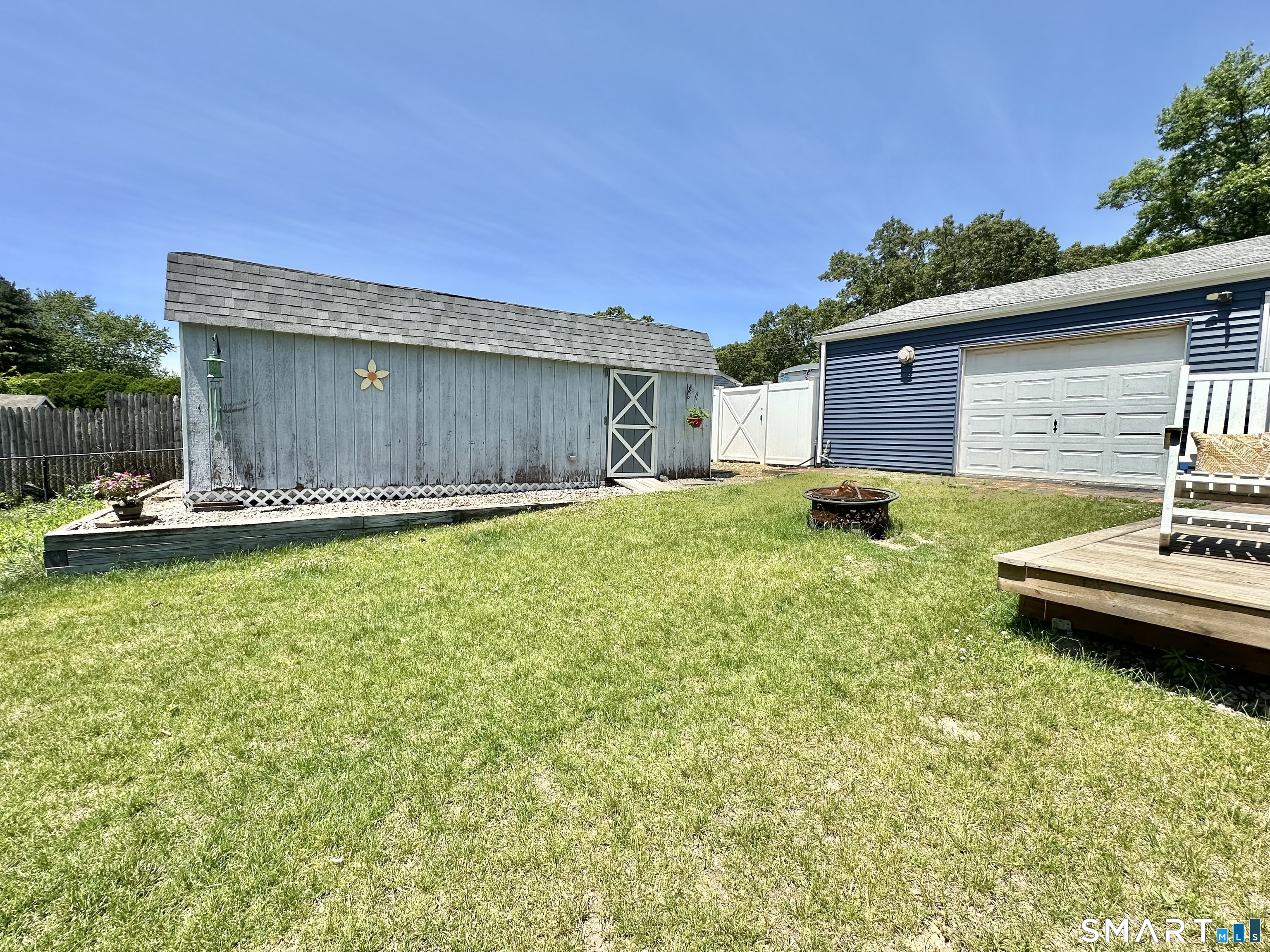 433 Reed Avenue Windsor Locks, CT 06096 - Photo 5 of 18
