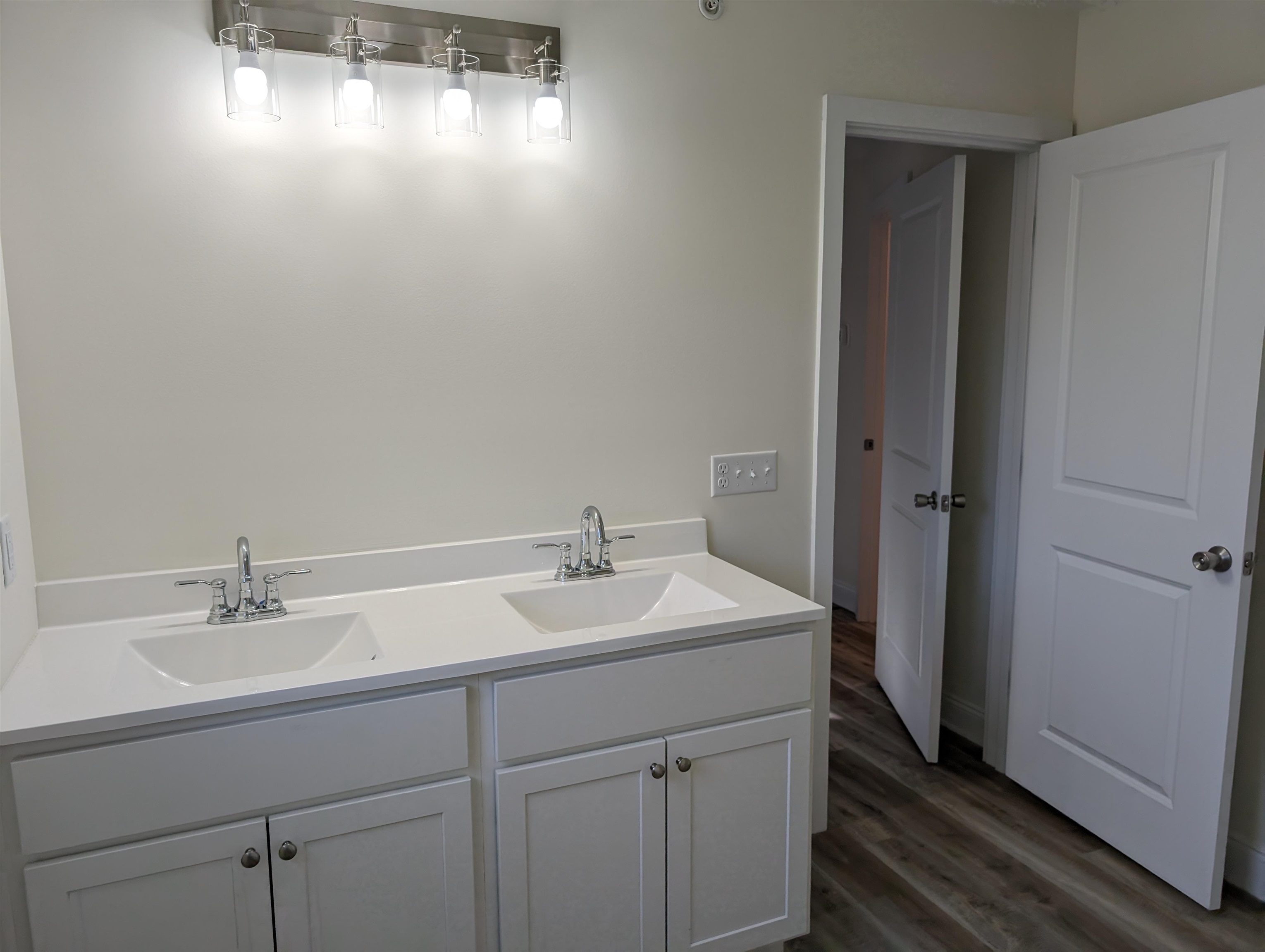 4 B Bovee Way, Unit 4B Epping, NH 03042 - Photo 8 of 24