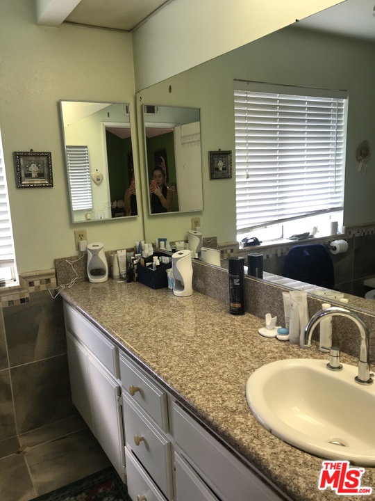 8950 Serapis Avenue, Unit 2 Downey, CA 90240 - Photo 20 of 26