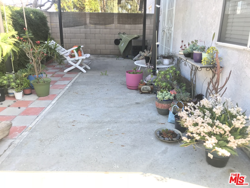 8950 Serapis Avenue, Unit 2 Downey, CA 90240 - Photo 22 of 26