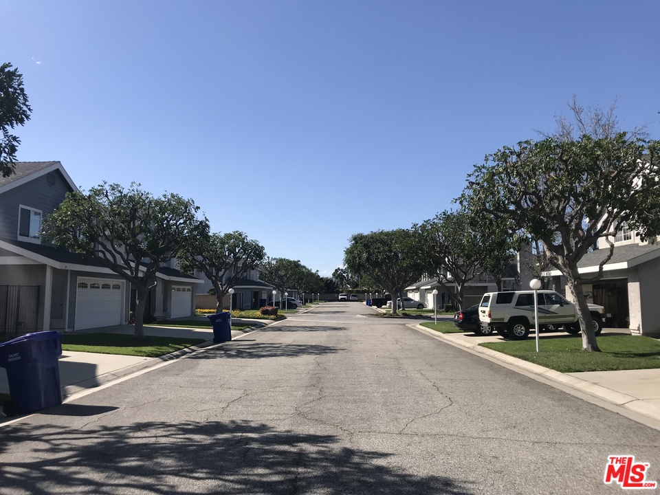 8950 Serapis Avenue, Unit 2 Downey, CA 90240 - Photo 26 of 26