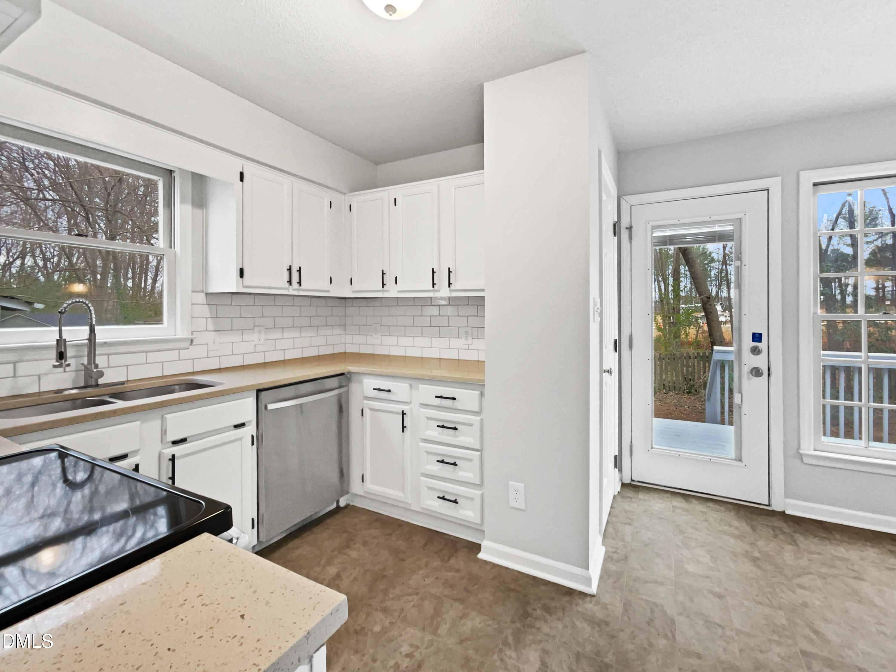 4928 Royal Adelaide Way Raleigh, NC 27604 - Photo 8 of 21 photo_20