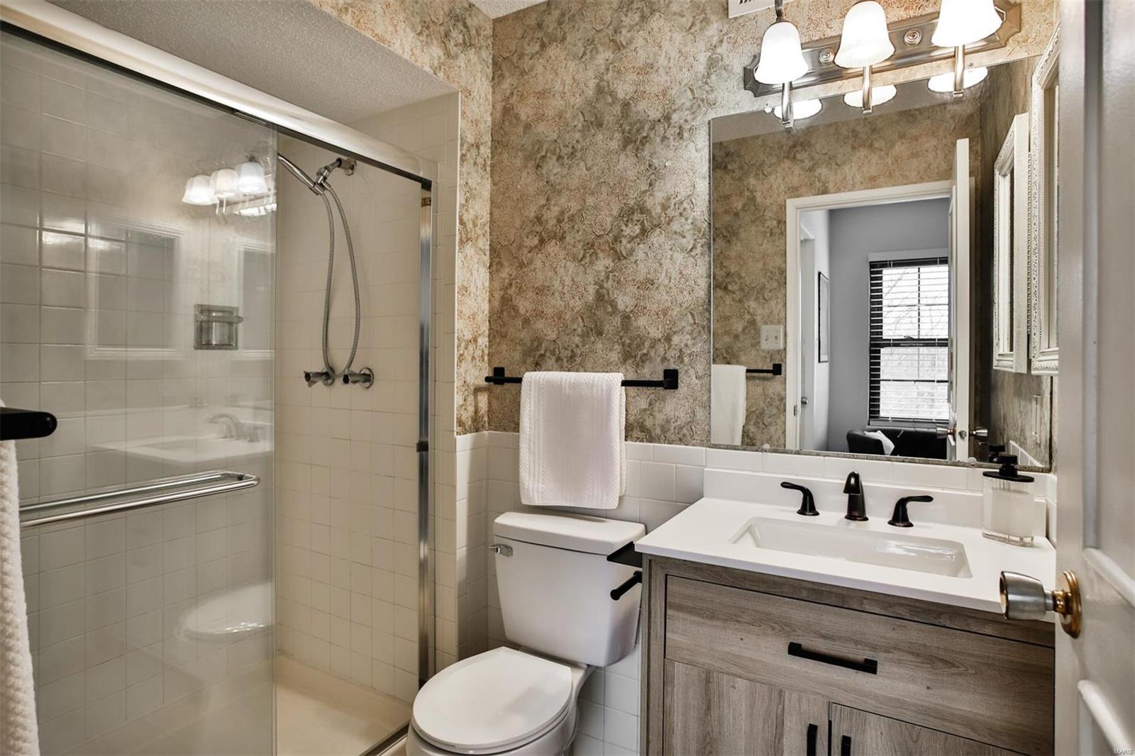 2349 Hidden Meadow Lane Ballwin, MO 63021 - Photo 18 of 31