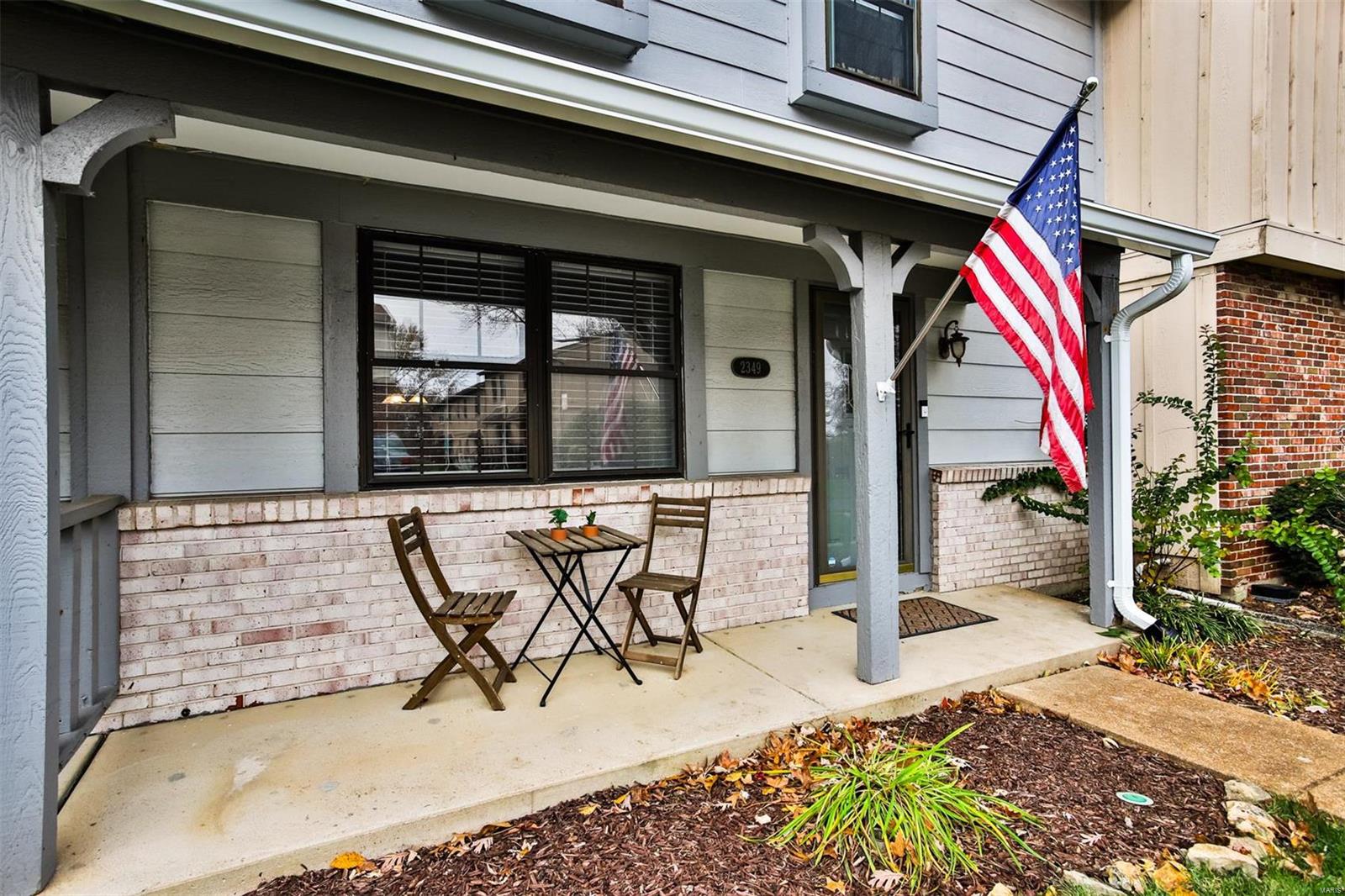 2349 Hidden Meadow Lane Ballwin, MO 63021 - Photo 2 of 31