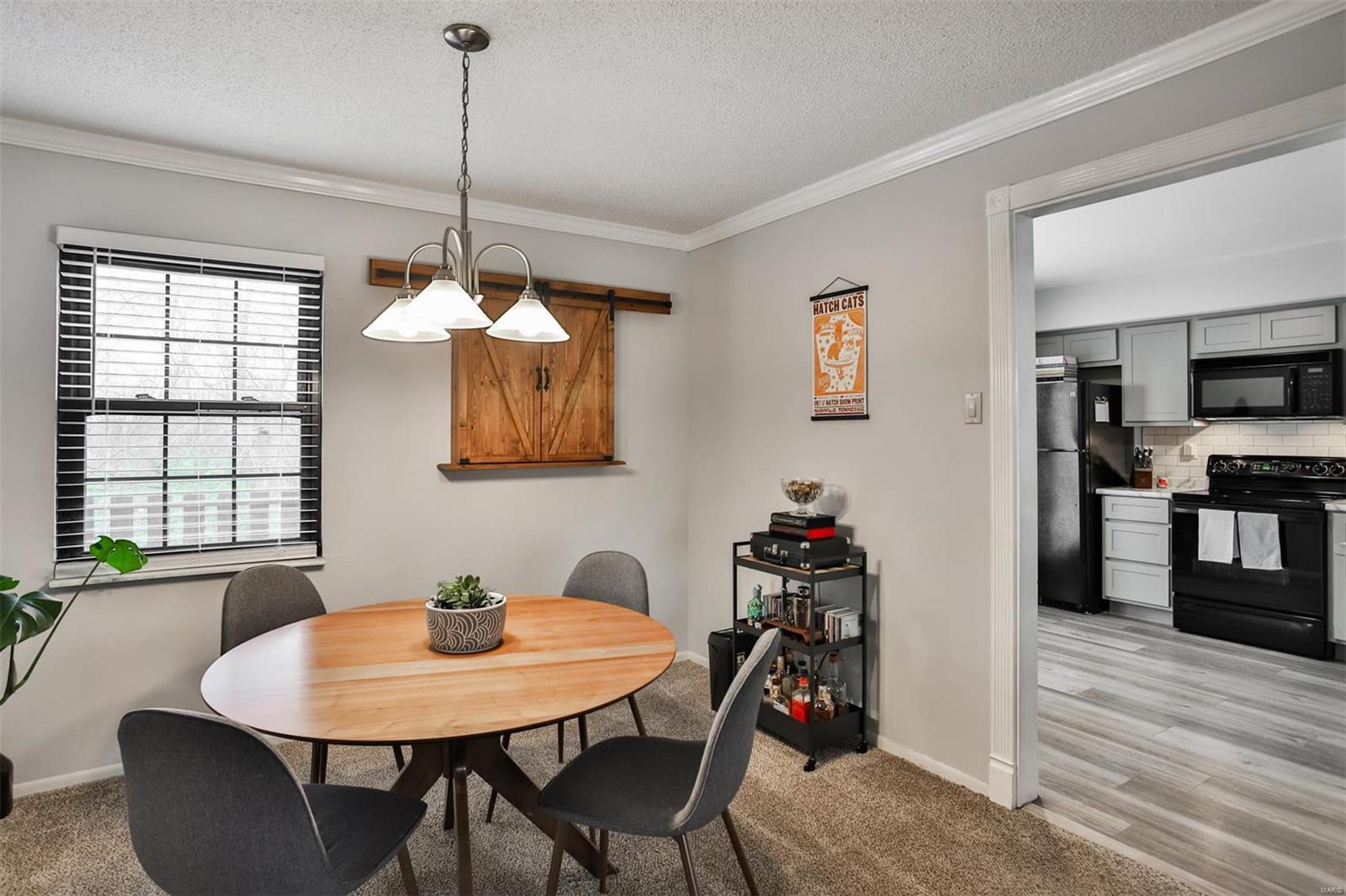 2349 Hidden Meadow Lane Ballwin, MO 63021 - Photo 8 of 31