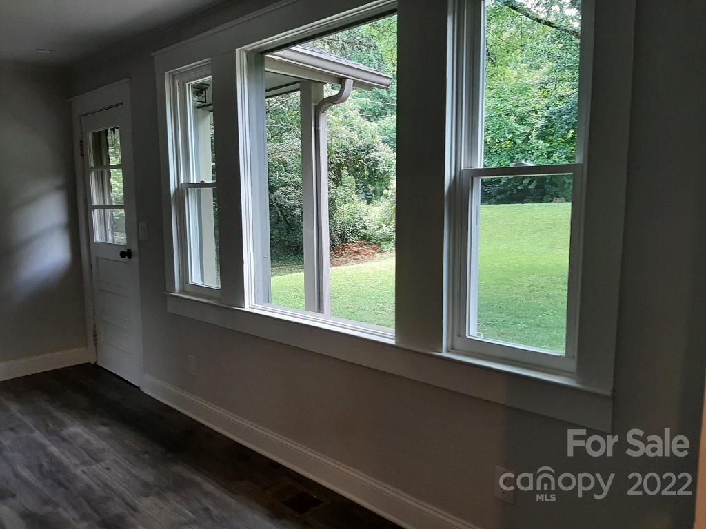 1649 Old Linville Road Marion, NC 28752 - Photo 13 of 24 Gallery Image 13