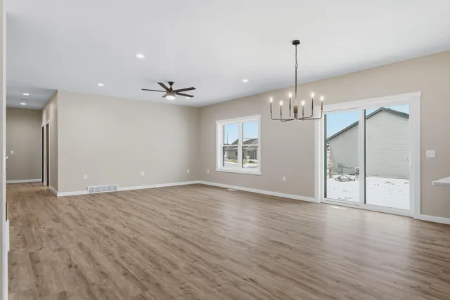 $489,900 | 835 Crockett Drive, Holmen, WI 54636