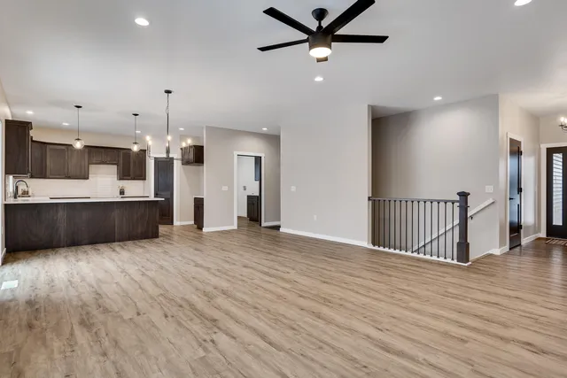 $489,900 | 835 Crockett Drive, Holmen, WI 54636