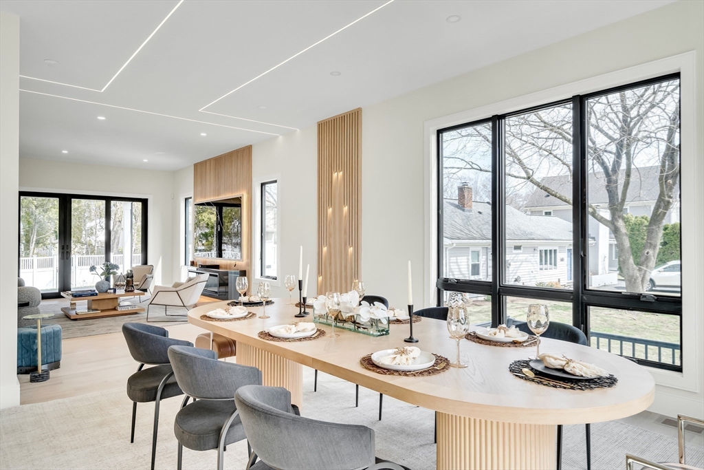 56 Chinian Path Newton, MA 02459 - Photo 8 of 34 Gallery Image 8