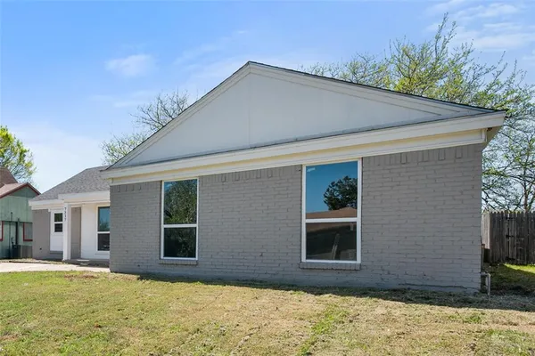 $250,000 | 7317 Strawberry Way, Fort Worth, TX 76137