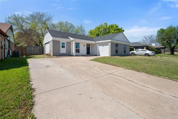 $250,000 | 7317 Strawberry Way, Fort Worth, TX 76137