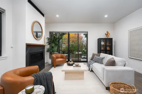 $1,645,000 | 4815 Evanston Avenue North, Unit B, Seattle, WA 98103