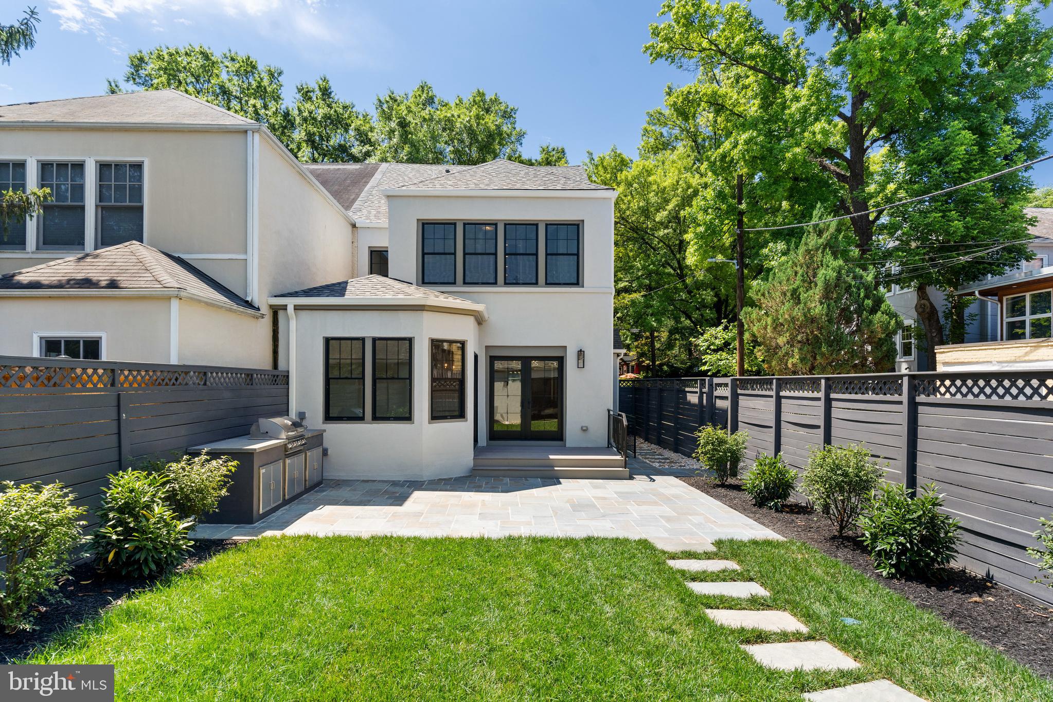 3943 Military Road Northwest Washington, DC 20015 - Photo 4 of 22