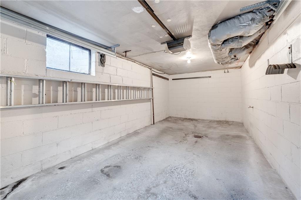 271 Newburn Drive Mt. Lebanon, PA 15216 - Photo 17 of 24 a view of entryway