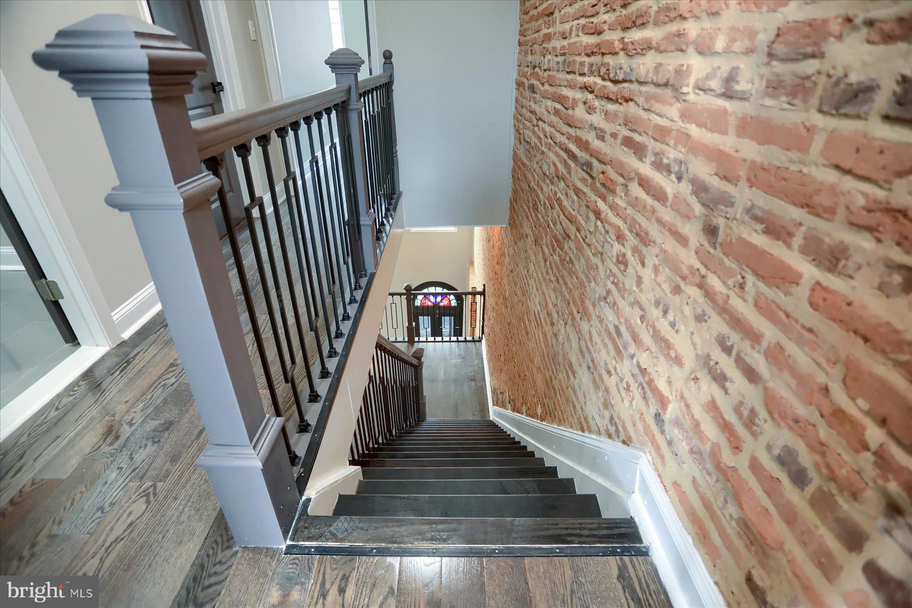 1811 Madison Avenue Baltimore, MD 21217 - Photo 22 of 37 a view of entryway
