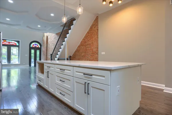 a view of livingroom with hardwood