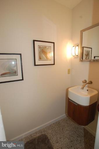 958 Melvin Road Annapolis, MD 21403 - Photo 21 of 29 Bath #2
