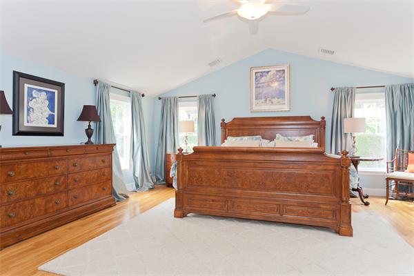 82 Cutter Hill Road Arlington, MA 02474 - Photo 9 of 14 Gallery Image 9
