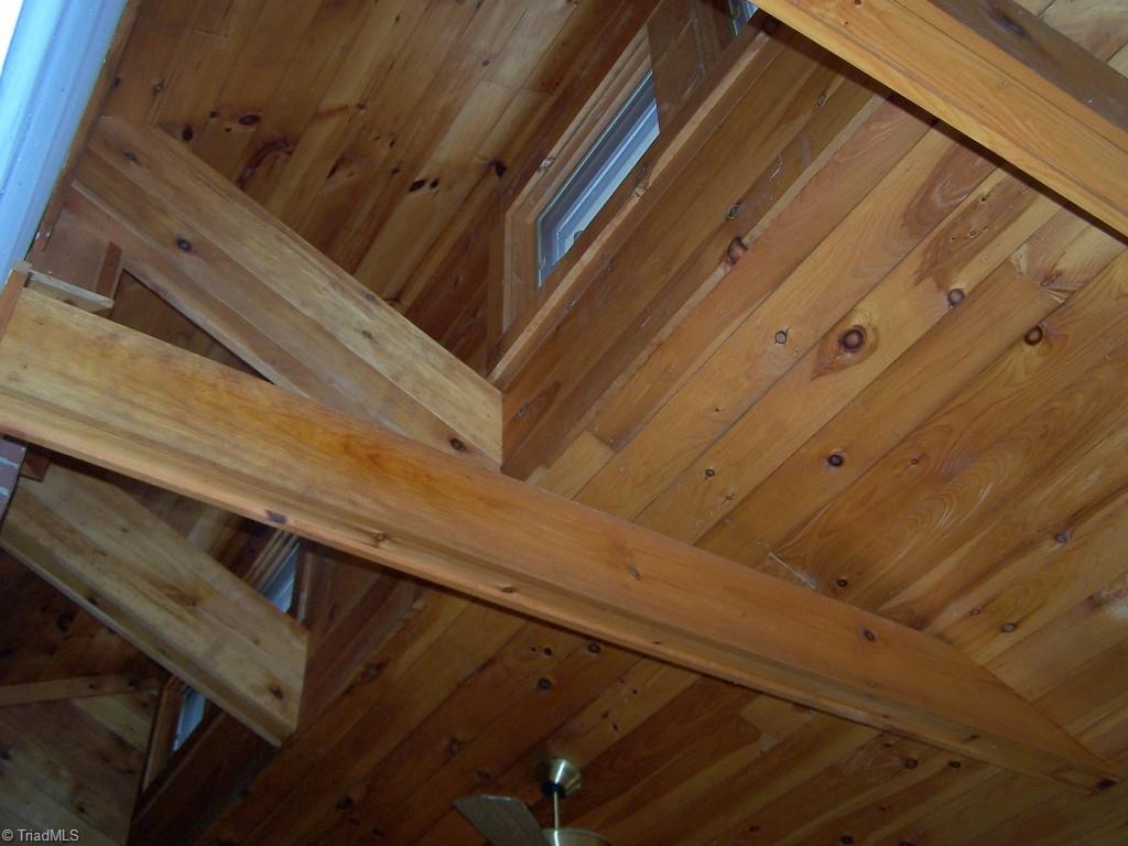 1310 Pebblebrook Road Winston-Salem, NC 27105 - Photo 10 of 25 Sky lights in living room