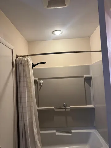 $1,600 | 478 Kimball Street, Unit 3, Fitchburg, MA 01420