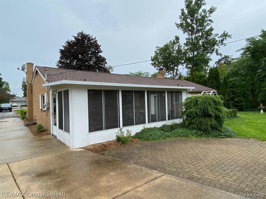 14045 Elwell Road Belleville, MI 48111 - Photo 2 of 23