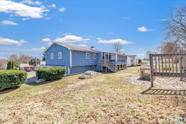 $474,900 | 44 Meadowbrook Road, Danbury, CT 06811