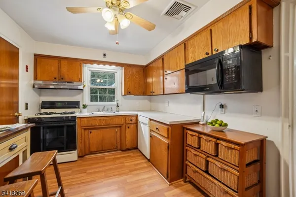 $698,000 | 284 Madison Avenue, Cresskill, NJ 07626