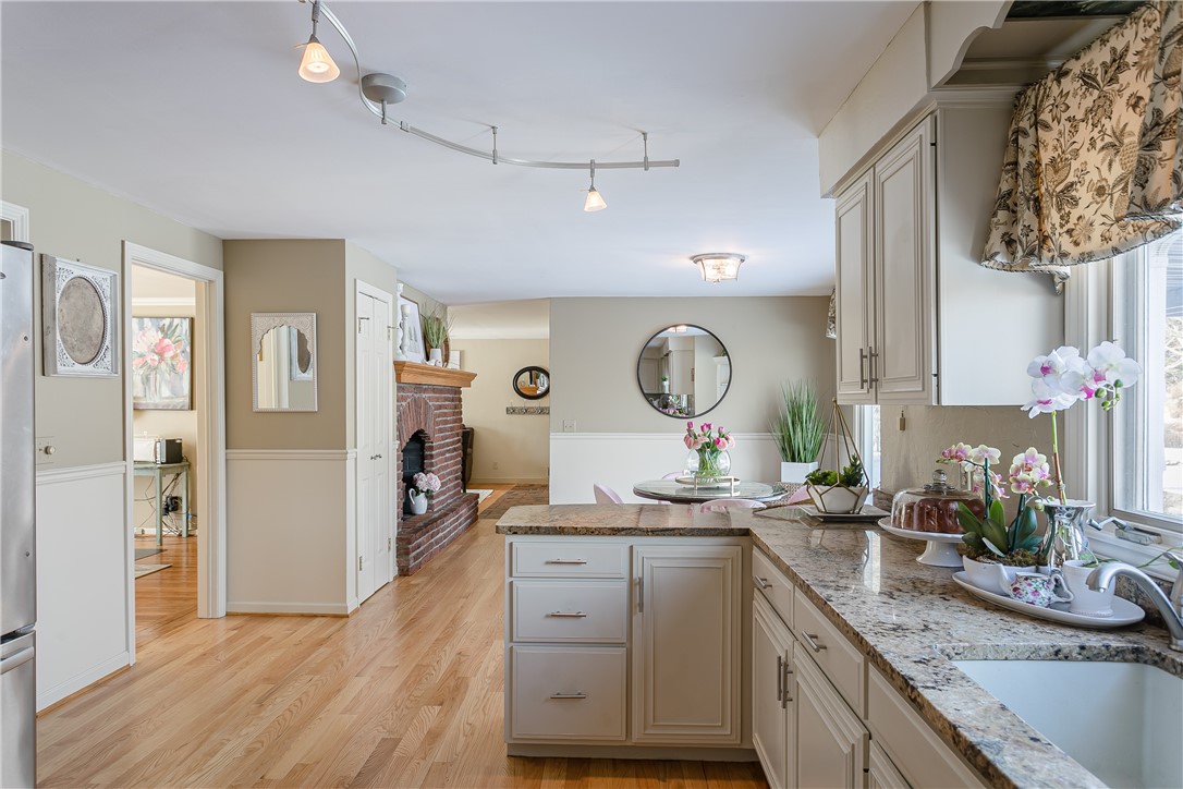 7 Prospect Hill Road Pittsford, NY 14534 - Photo 15 of 46