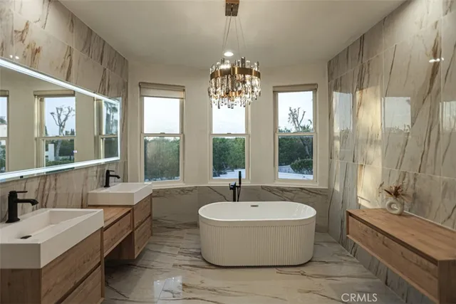 $3,750,000 | 6525 Fremont Circle, Huntington Beach, CA 92648