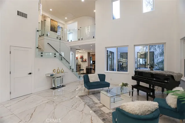 $3,750,000 | 6525 Fremont Circle, Huntington Beach, CA 92648