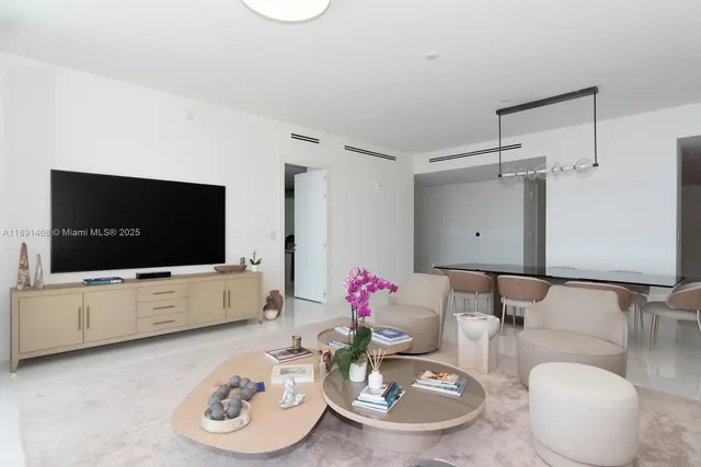 $29,000 | 300 Biscayne Blvd Way, Unit 3503, Miami, FL 33131