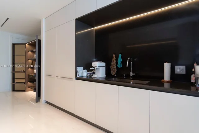 $29,000 | 300 Biscayne Blvd Way, Unit 3503, Miami, FL 33131