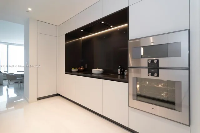 $29,000 | 300 Biscayne Blvd Way, Unit 3503, Miami, FL 33131